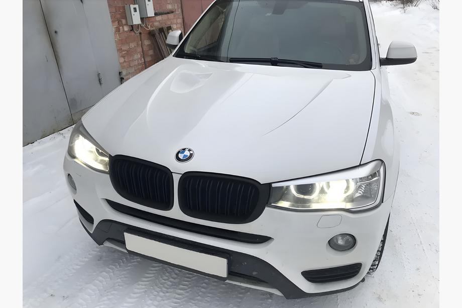 BMW X3 F25 2011-2018 Riñoneras M-Look (2014-2018, Negro Mate) Image