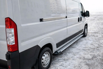 Citroen Jumper 2007-2025 Estribos Laterales Allmond Grey (2 uds., Aluminio) Batalla Corta foto 1