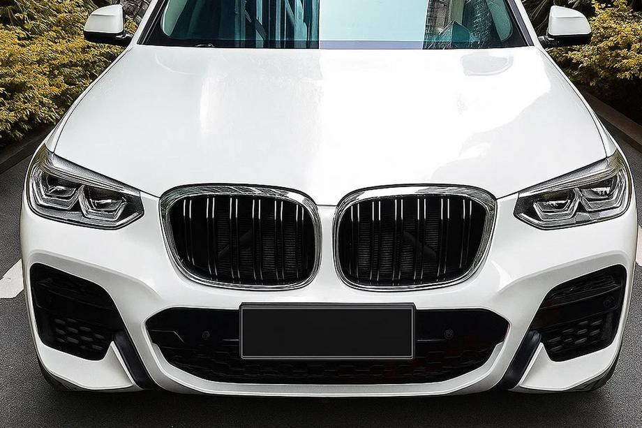 BMW X4 G02 2018- Riñoneras M-Look (2018-2021, Negro Brillante con Marco Cromado) Foto 1