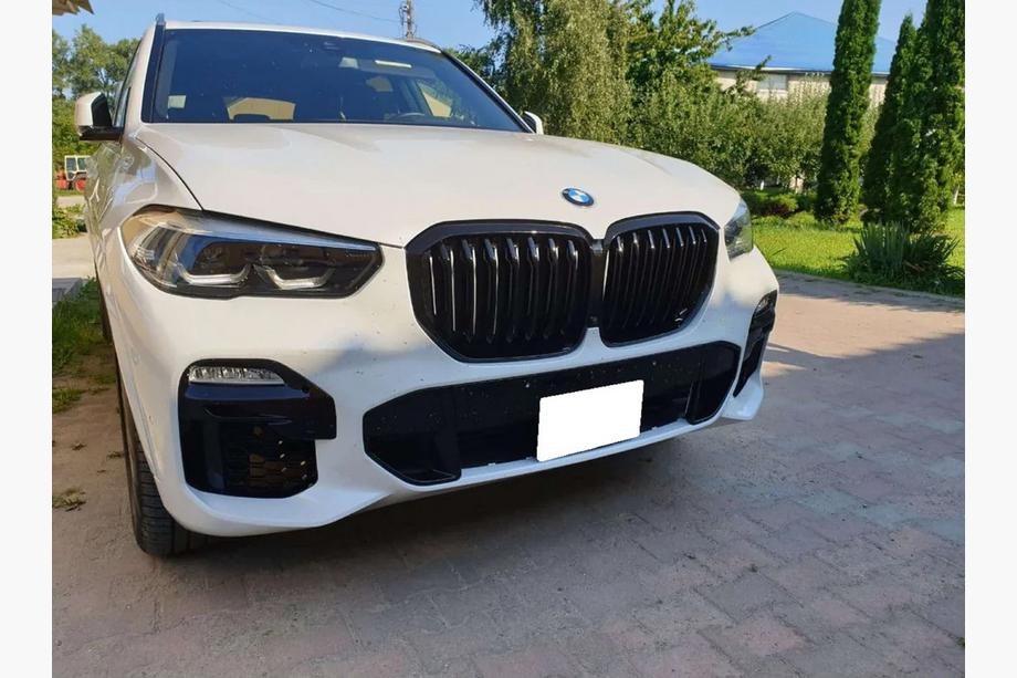 BMW X5 G05 2019–2026 Riñones 1 Barra (2019-2022, Negro Brillante) Foto 1