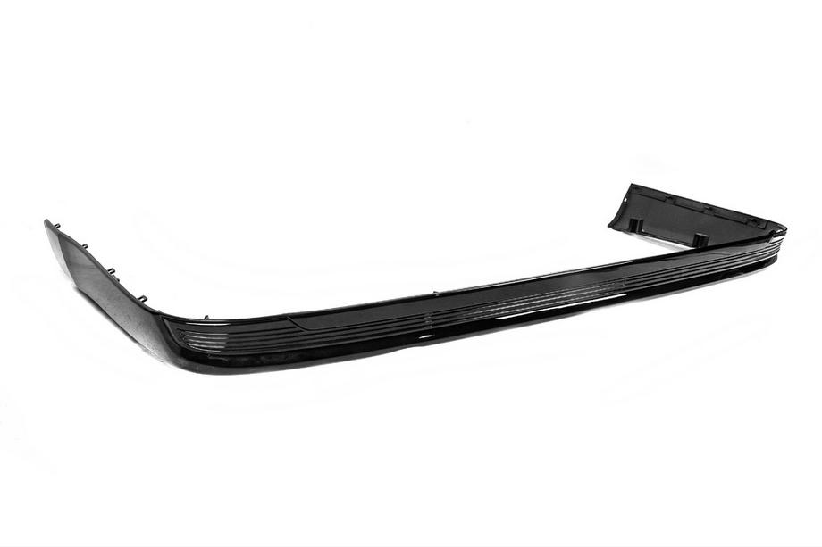 Toyota Land Cruiser 200 2007-2021 Difusor trasero sin cromo 2016-2021 (Executive 2019/2021) Foto 4