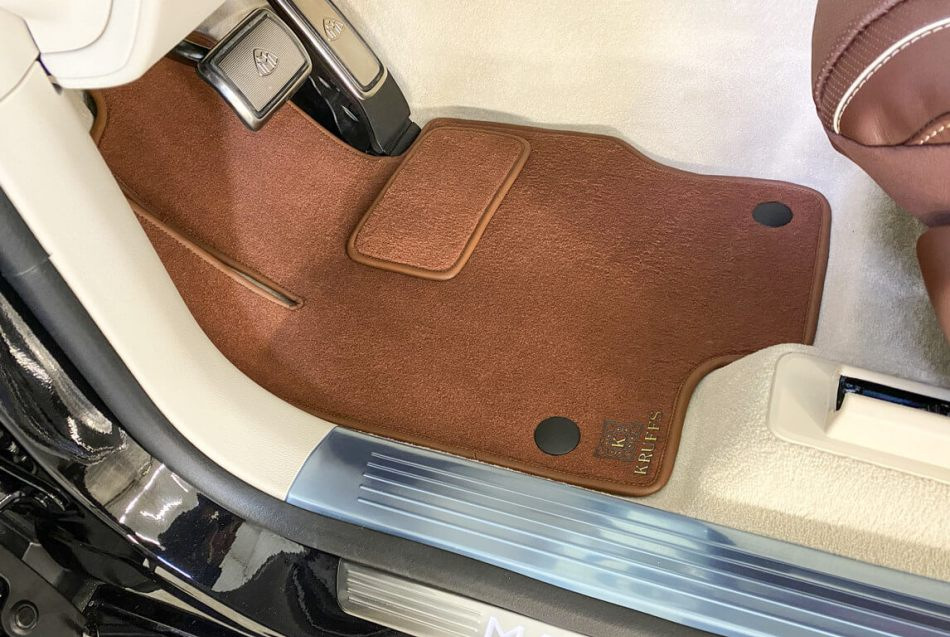 Limpieza de alfombrillas de coche: instrucciones y consejos paso a paso