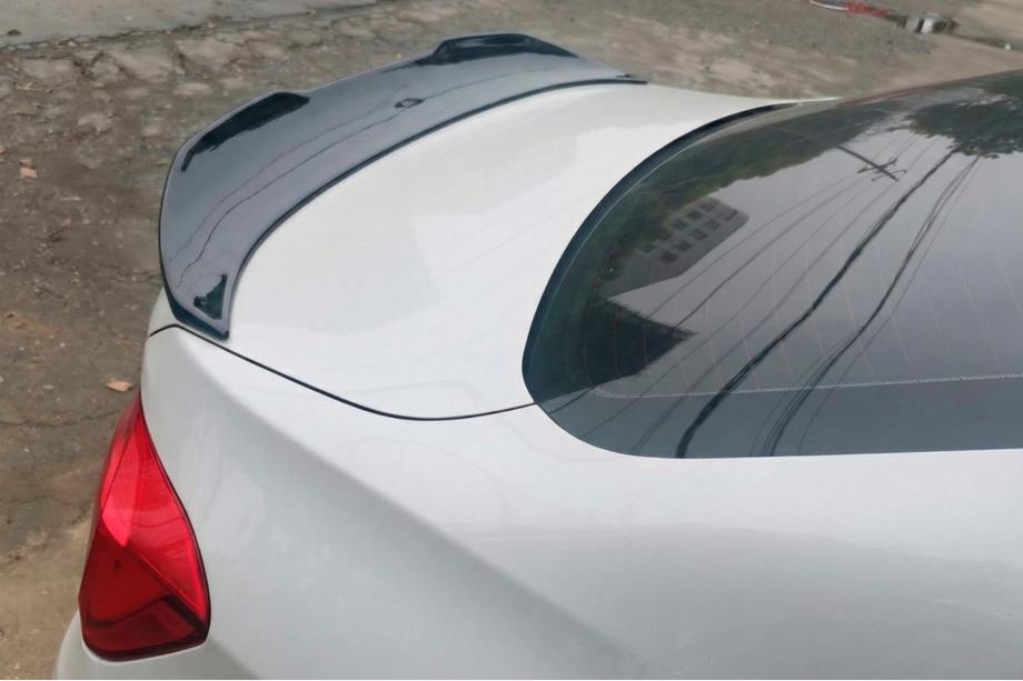 BMW 3 Series F30/F31 2012-2019 Alerón PSM-Style (para F30/F80, Negro Brillante) Foto 1