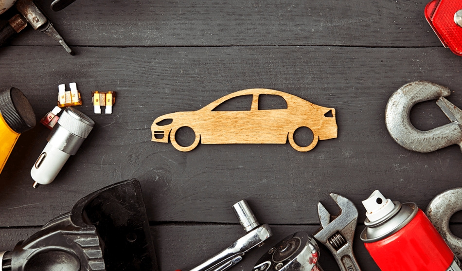 Ayudantes indispensables en la carretera: los mejores accesorios para tu coche