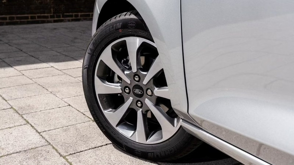 Llantas de aleación usadas: ¿ahorro o riesgo para tu coche?