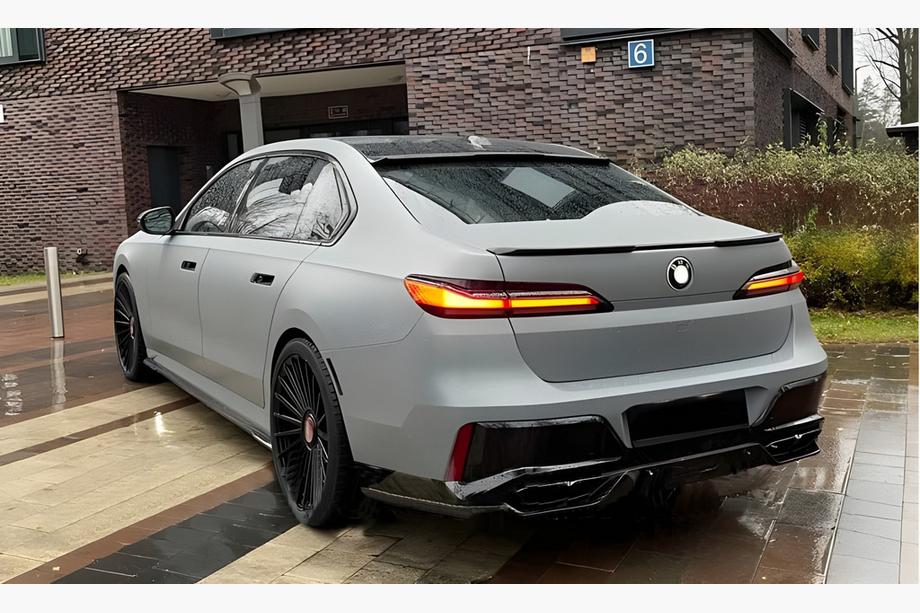 BMW 7 Series G70/G71 2022- Kit de carrocería Aero Kit (para M760, M-Sport y i7 M70) Foto 2