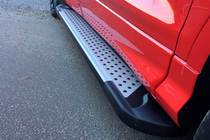 Ford Kuga/Escape 2013-2019 Estribos Laterales Allmond Grey (2 uds, Aluminio) foto 8