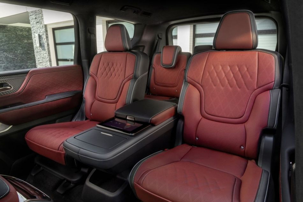 Reseña del Infiniti QX80 2025: Nuevos niveles de lujo y potencia Foto 7