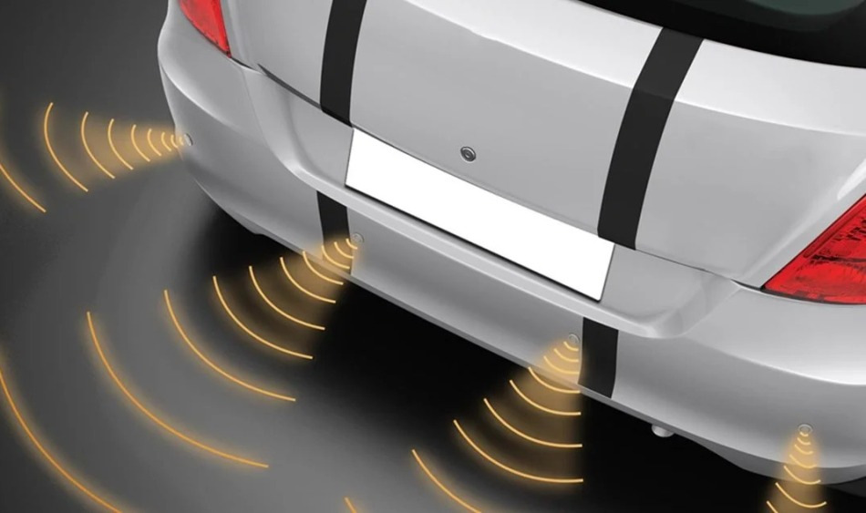 ¿Qué son los sensores de aparcamiento en un coche y cómo funcionan?