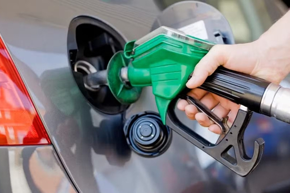 ¿Qué transmisión consume menos combustible?