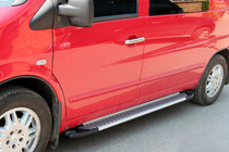 Mercedes Vito W638 1996-2003 Estribos Laterales Line (2 uds., Aluminio) foto 1