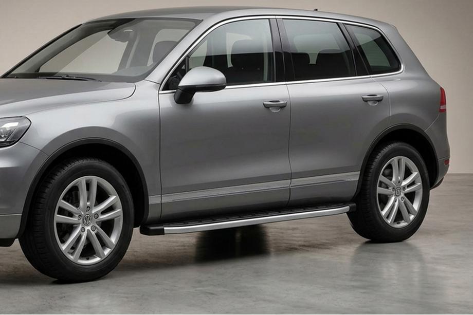 Porsche Cayenne 2003–2010 Estribos laterales Fullmond (2 uds., aluminio) Image