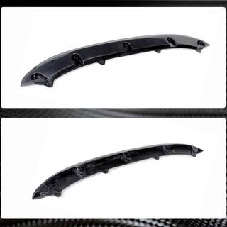 Labio Delantero V3 para GTI HB 2010-2013 Carbono foto 3