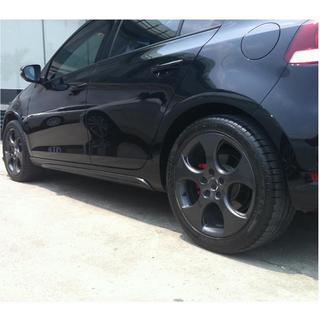 Faldones Laterales (para GTI HB 2010-2013, Carbono) Volkswagen Golf 6 2008-2014 foto 3