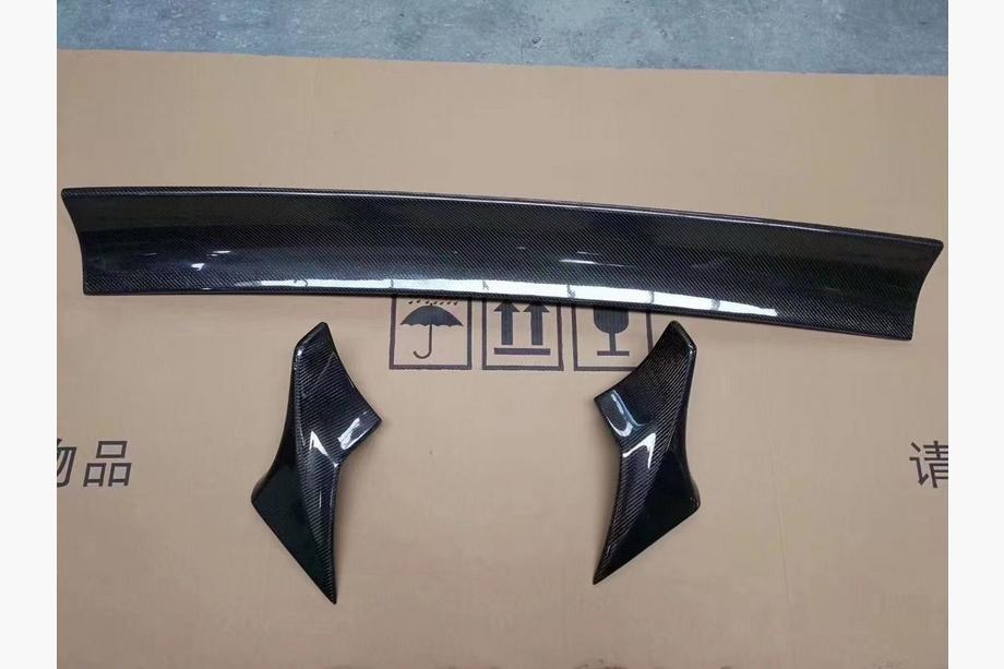Dodge Challenger 2008-2023 Spoiler (Carbono) Image