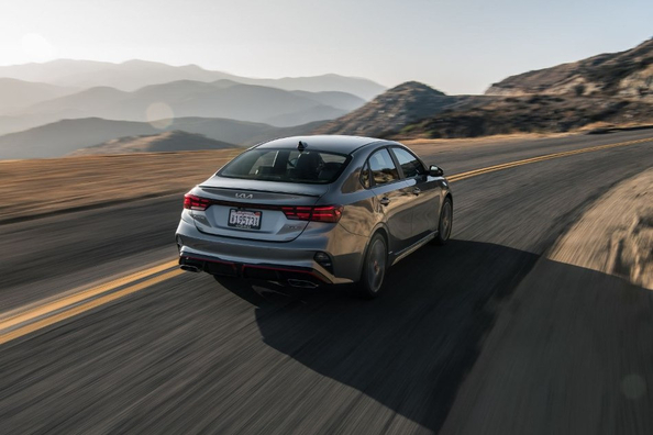 Kia Forte actualizado: Análisis del sedán de tercera generación Foto 3