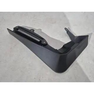 Faldilla guardabarros Premium delantera izquierda para G11/12 (1 ud) foto 2