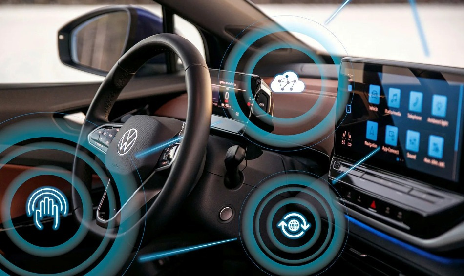 Actualizar el software del coche: ¿por qué es importante y qué aporta?
