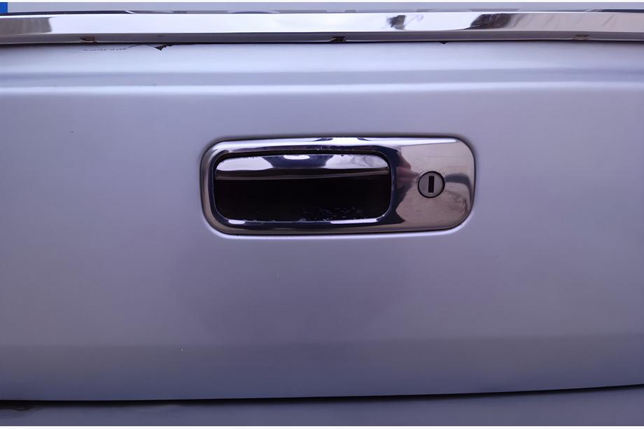 Volkswagen Caddy 2004-2010 Cubierta de Manija de Maletero Acero Inoxidable OmsaLine - Acero Inoxidable Italiano Image