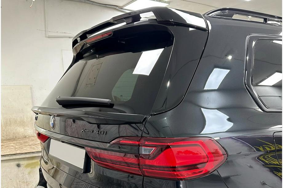BMW X7 G07 2019- Alerón de Luneta Trasera V2 (Negro Brillante) Foto 1