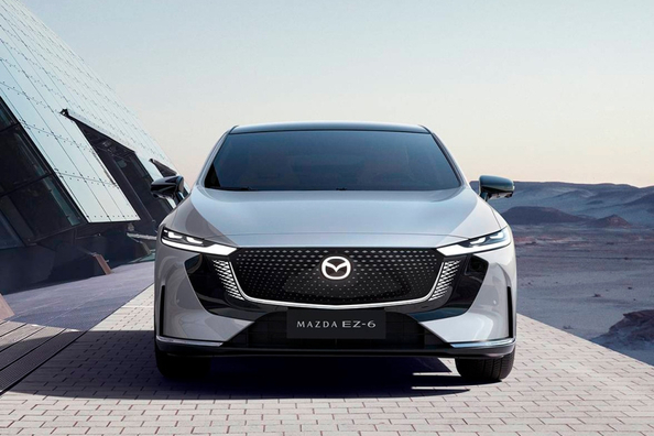Reseña del Mazda EZ-6 híbrido liftback