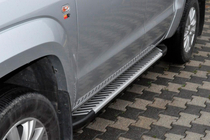 Volkswagen Amarok 2010-2022 Estribos Line (2 uds., Aluminio) foto 1