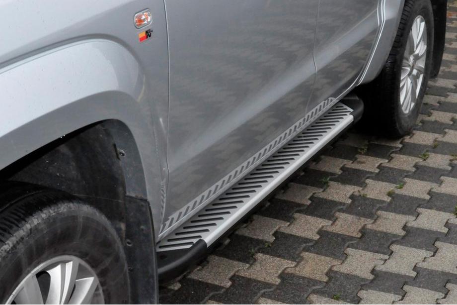 Volkswagen Amarok 2010-2022 Estribos Line (2 uds., Aluminio) Image