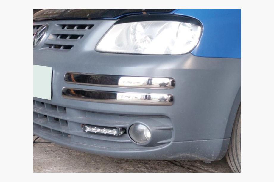 Volkswagen Caddy 2004-2010 Esquinas de acero inoxidable para parachoques delantero (4 uds) Carmos - Acero Inoxidable Turco Image