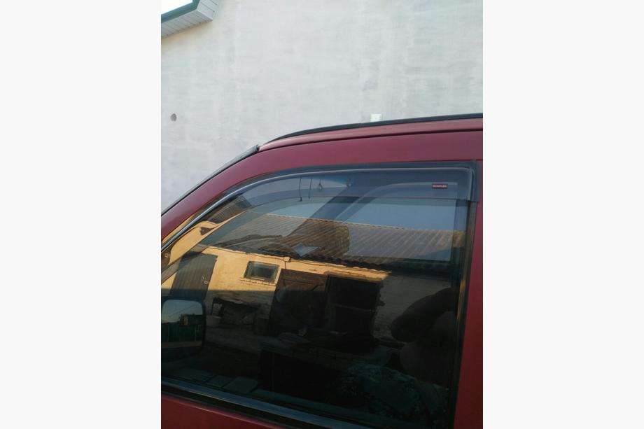 Mercedes Vito W638 1996-2003 Deflectores de Ventana (2 uds, Sunflex) Foto 3