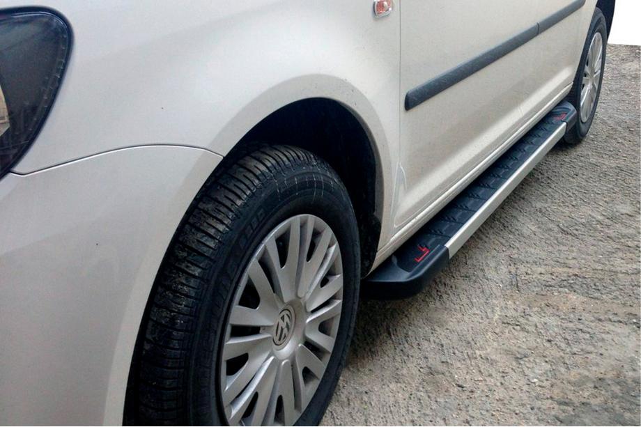 Volkswagen Caddy 2004-2010 Estribos laterales Red-style (2 uds, Aluminio) Base Maxi Image