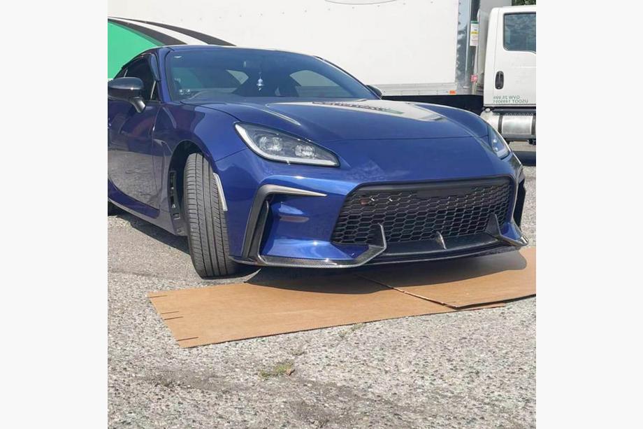 Subaru BRZ 2021- Alerón delantero Lip V2 para parachoques (2021-2023, Carbono) Foto 3