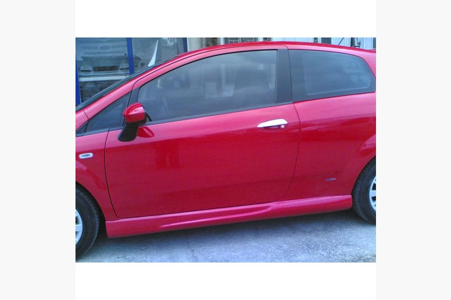 Fiat Punto Grande/EVO 2006-2018 Faldones laterales (para 3 puertas, para pintar) Foto 3