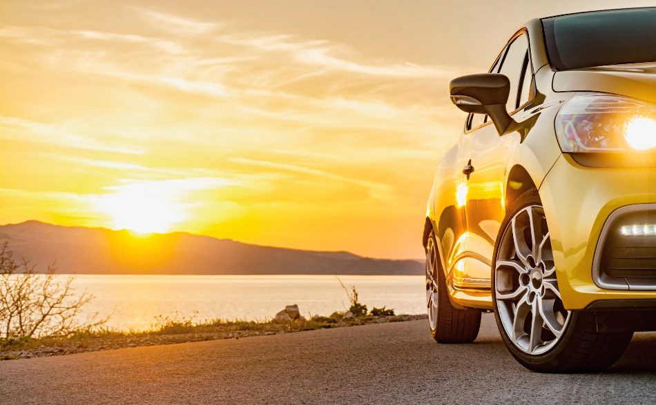 Cómo cuidar tu coche en verano: protegiendo la carrocería y el interior