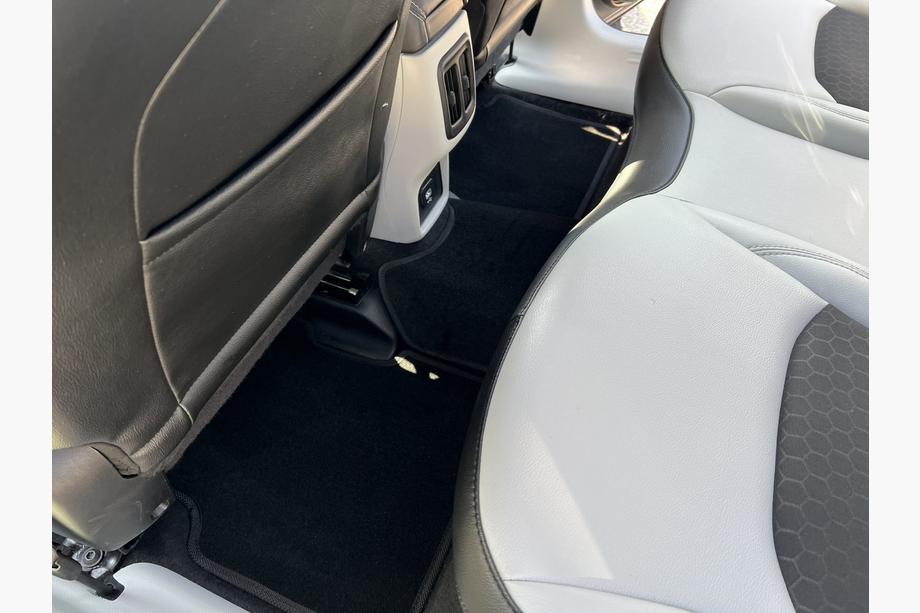Tesla Model Y 2020- Alfombrillas textiles Deluxe (2020-2024, negro) Foto 5