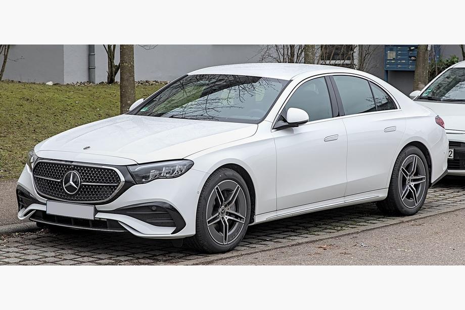 Mercedes E-class W214 2023- Parachoques delantero AMG-Line Image