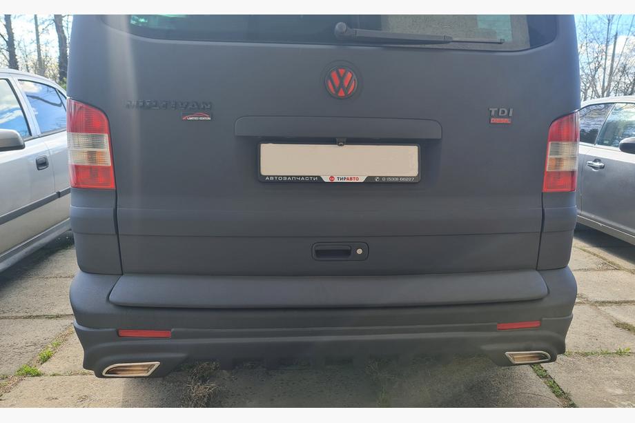 Volkswagen T5 Multivan 2003–2010 Cubierta de maletero de plastico (pintable) Foto 3