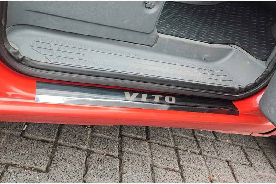 Mercedes Vito W639 2004-2014 Protector de umbral Carmos (2 uds, acero inoxidable) Image