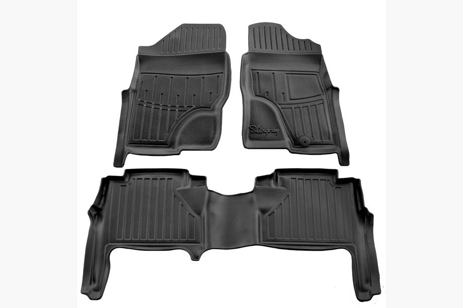 Nissan Navara 2006-2015 Alfombrillas de goma Stingray 3D Volante a la derecha (Juego de 3) Image