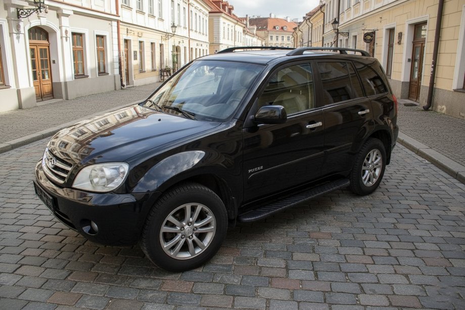 Chery Tiggo 1 2005-2016 Estribos Laterales Bosphorus Black (2 uds., Aluminio) Image
