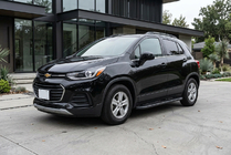 Chevrolet Trax 2012-2023 Estribos Laterales Bosphorus Black (2 uds., Aluminio) foto 1