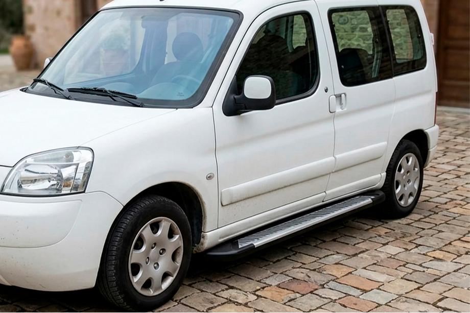 Peugeot Partner 1996-2008 Estribos Laterales Line (2 uds., Aluminio) Image
