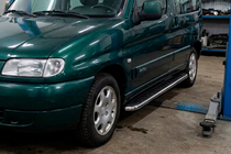 Peugeot Partner 1996-2008 Estribos Laterales Maydos V1 (2 uds., Aluminio y Acero Inoxidable) foto 1