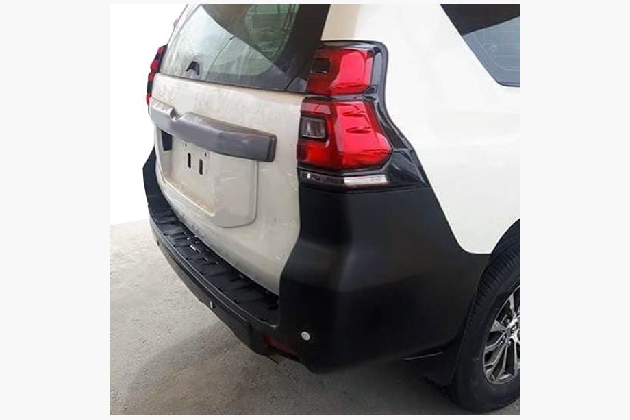 Toyota Land Cruiser Prado 150 2009-2023 ¡Liquidación! Piloto trasero LED (2017-2023, lado del pasajero, 2 uds.) Image