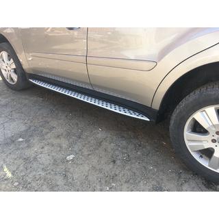 Estribos Laterales OEM (2 uds., Aluminio) Mercedes ML W164 2005-2011 foto 4
