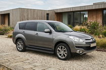 Citroen C-Crosser 2007-2013 Estribos Laterales Allmond Black (2 uds., Aluminio) foto 1