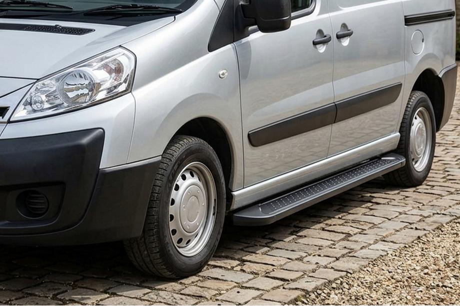 Citroen Jumpy 2007–2017 Estribos Laterales Allmond Black (2 uds., Aluminio) Image