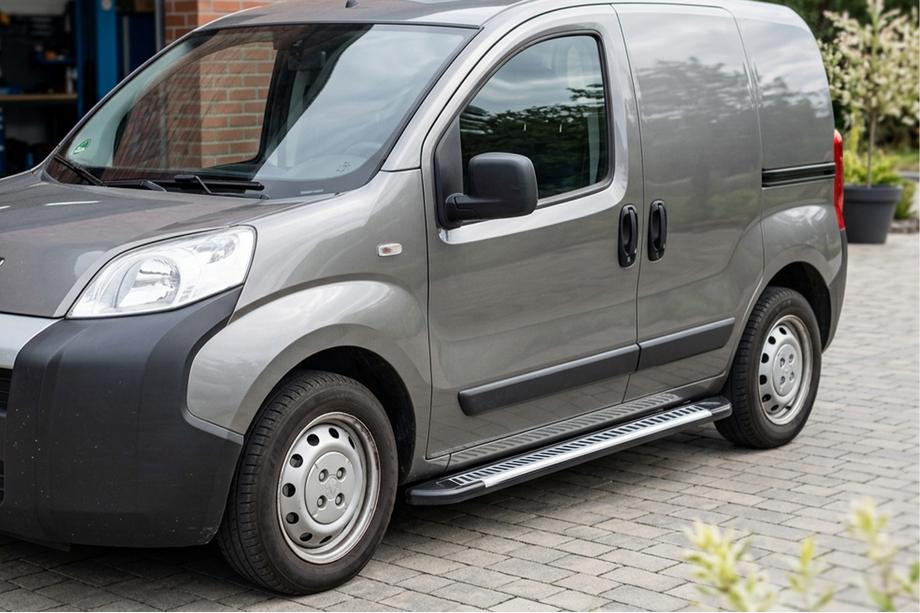 Citroen Nemo 2007-2017 Estribos Laterales Line (2 uds., Aluminio) Image