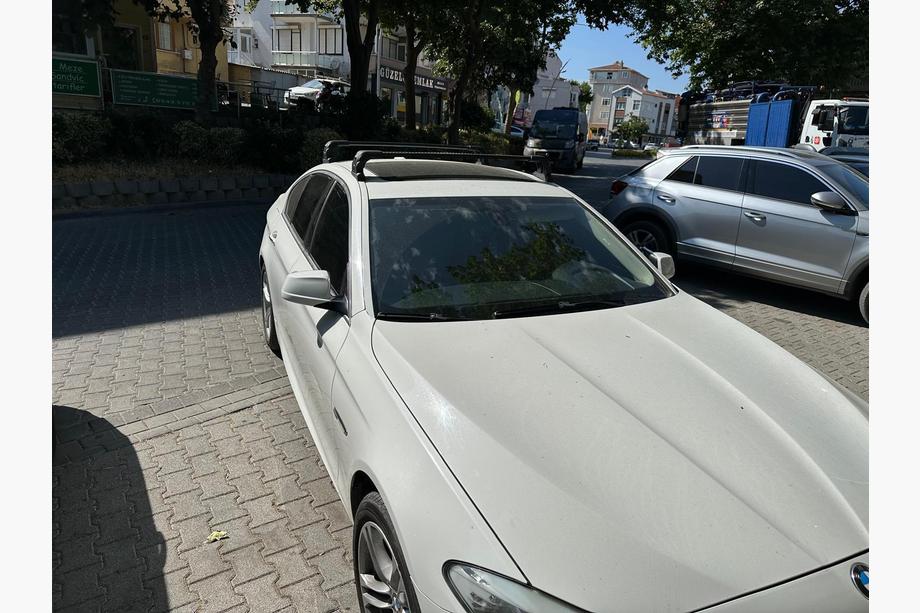 BMW 5 Series F10/F11 2010–2016 Barras de techo (travesaños) para puntos de anclaje originales Ecem V3 (2 uds) Gris, 145 cm Foto 3