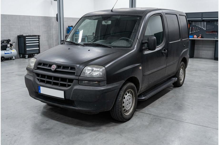 Fiat Doblo I 2001-2005 Estribos Laterales Allmond Black (2 uds., Aluminio) Image