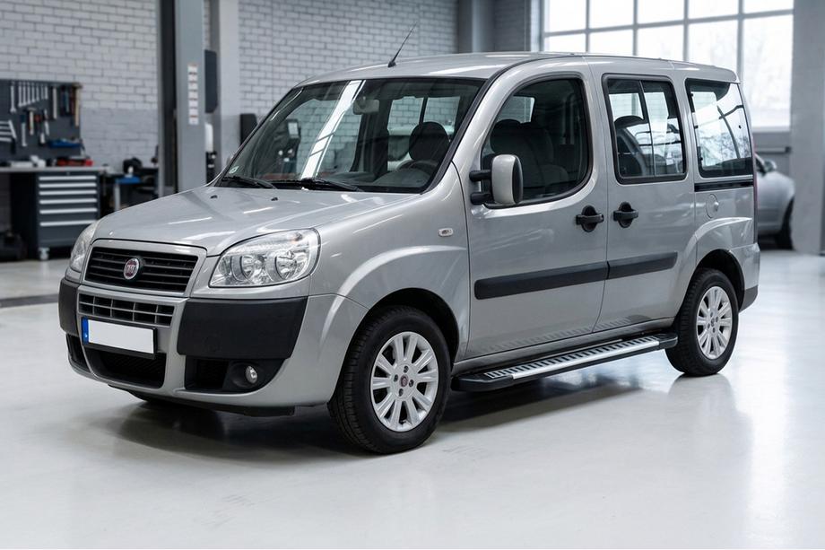 Fiat Doblo I 2005-2010 Estribos Laterales Line (2 uds., Aluminio) Image